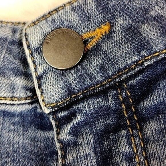 Alice + Olivia Boho Wide Leg Embellished Jeans - Picture 12 of 12